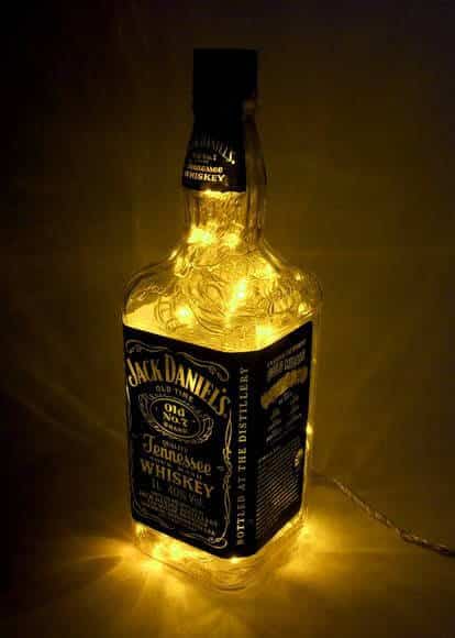 garrafa com luzes