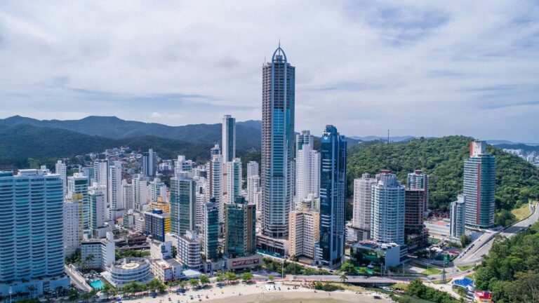 Conheça os 10 prédios mais altos do Brasil