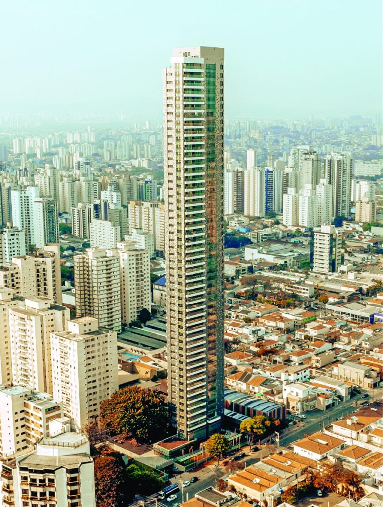 O Figueira Altos do Tatuapé ocupa o terceiro lugar na lista dos prédios mais altos de São Paulo.